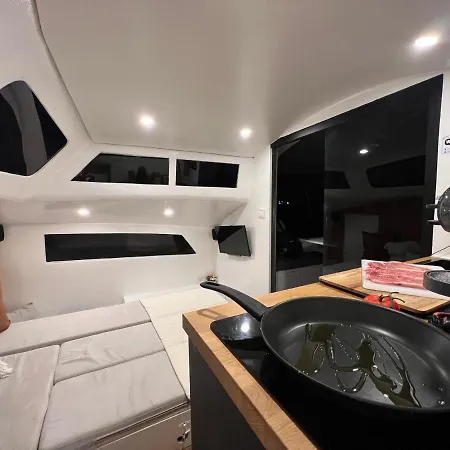 Barco Casa Catamara Sleepandboat Tekne *