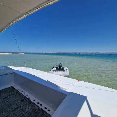 Barco Casa Catamara Sleepandboat *